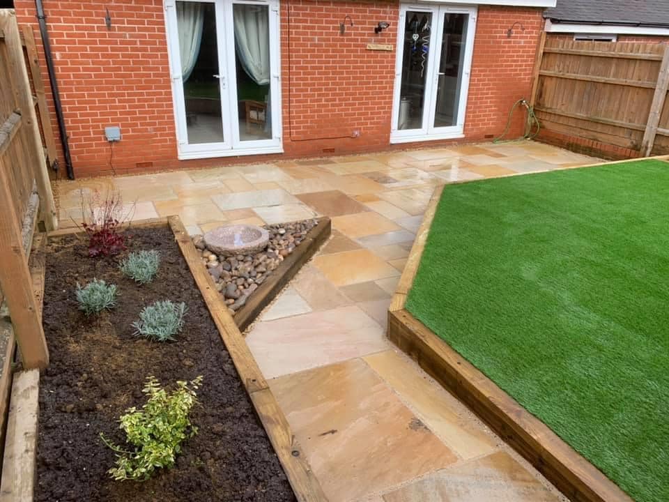 garden patio and landscaping